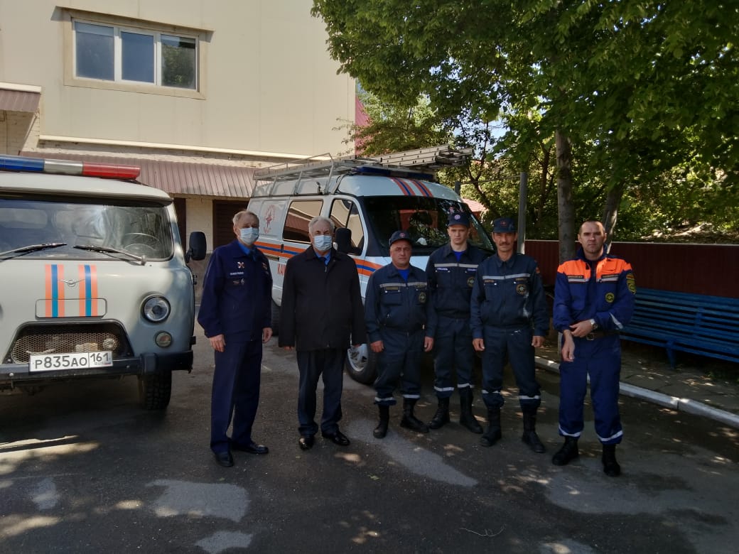Григорий Фоменко встретился в Каменске-Шахтинском с сотрудниками гражданской обороны и пограничниками